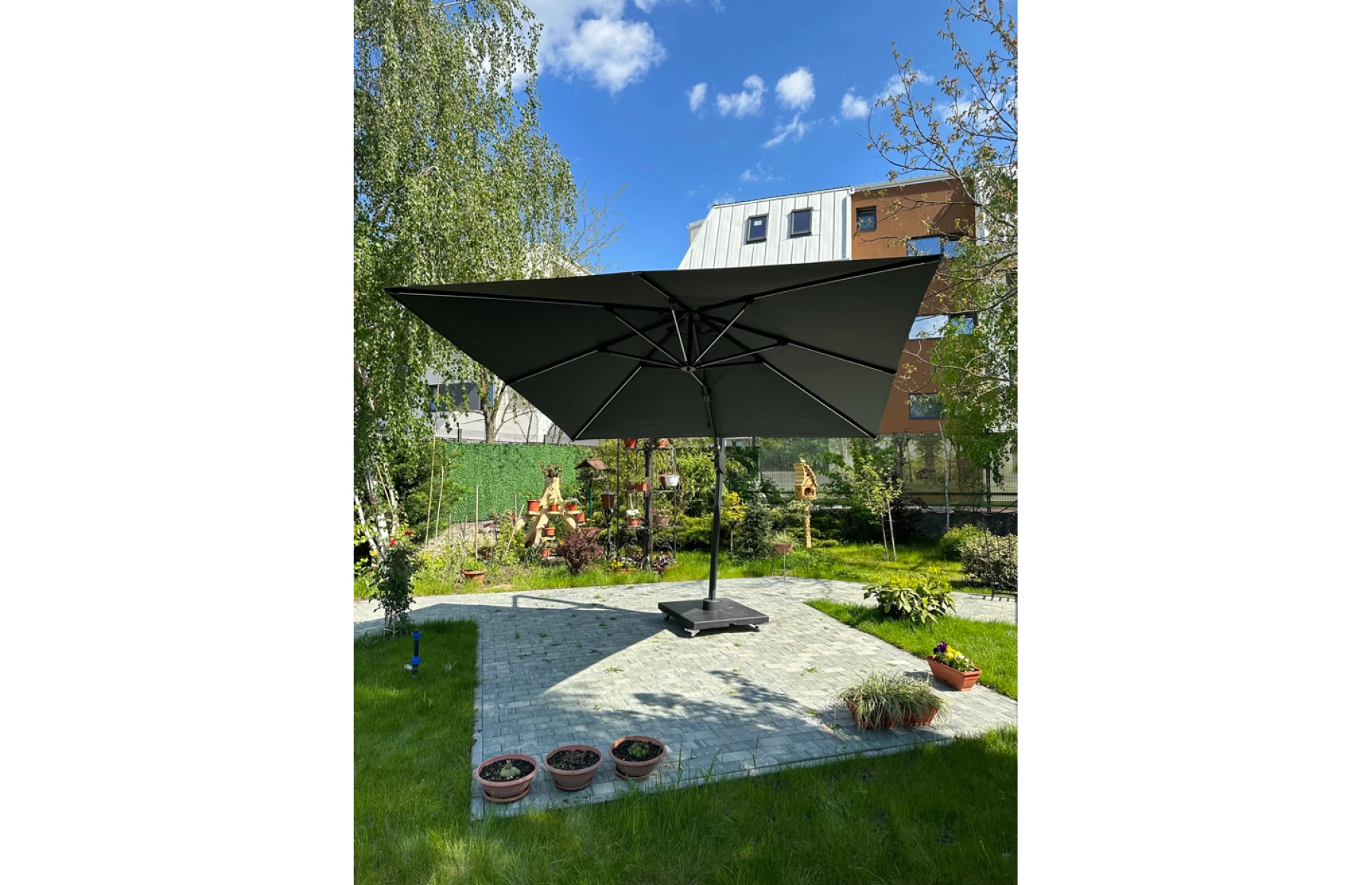 Umbrela de soare 3x3m pentru terasa si gradina, aluminiu, pliabila, culoare gri antracit, include suport de plastic